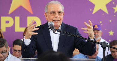 Danilo Medina asegura dirigentes de otros partidos buscan ingresar al PLD