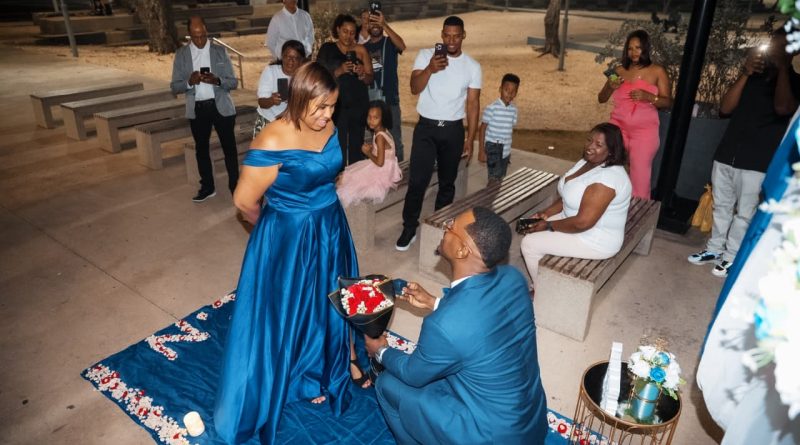 Parejas eligen la Plaza Santo Domingo para dar el “sí” frente al mar Caribe