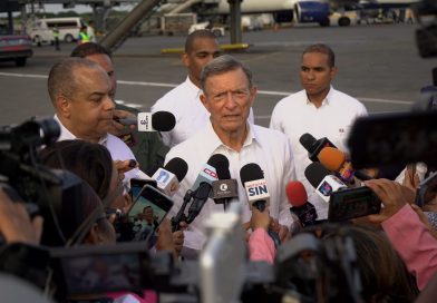 Llegan a República Dominicana 65 personas que residían en zona de terremotos en Venezuela