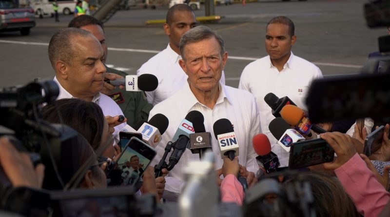 Llegan a República Dominicana 65 personas que residían en zona de terremotos en Venezuela