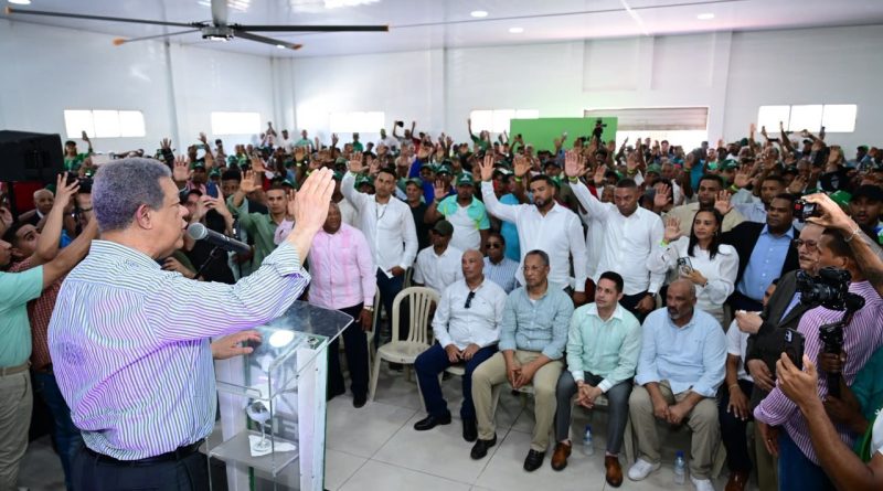 Leonel asegura rechazo al PRM crece por el descontento de la población Leonel asegura rechazo al PRM crece por el descontento de la población