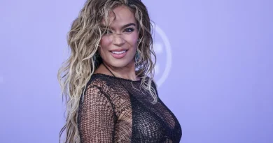 Karol G anuncia nuevo disco, ‘No me arrepiento de sentir tanto’ para el 7 de agosto
