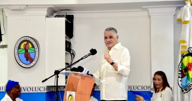 Vargas llama a construir una gran alianza opositora para enfrentar al PRM en 2028