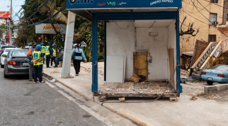 Alcaldía DN recupera espacios públicos ocupados irregularmente en Mata Hambre