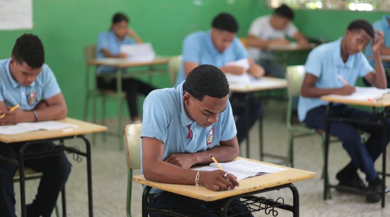 Minerd publica resultados de la primera convocatoria de las Pruebas Nacionales Minerd publica resultados de la primera convocatoria de las Pruebas Nacionales