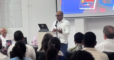 Francisco Tavárez presenta en Madrid su libro La conjura haitiana y la maldición dominicana