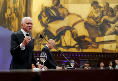 Ricardo de los Santos destaca aprobación de 416 iniciativas durante el período legislativo 2025-2026