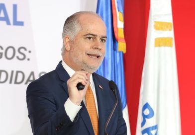 Alejandro Fernández dejará la Superintendencia de Bancos el 16 de agosto tras seis años de gestión