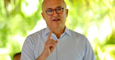 Domínguez Brito califica de «frívola y cosmética» la reforma policial del Gobierno