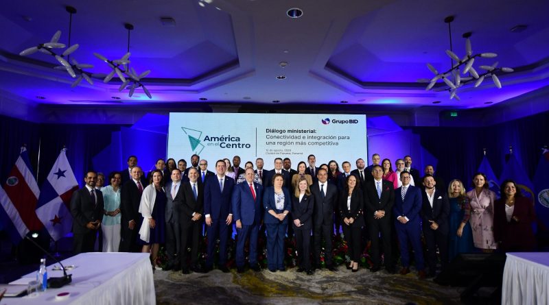 Gobierno destaca ventajas de RD para impulsar integración y competitividad regional