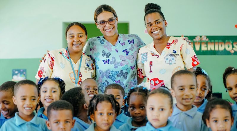 Educación reduce de 300 a 150 estudiantes el ratio de psicólogos y orientadores Educación reduce de 300 a 150 estudiantes el ratio de psicólogos y orientadores