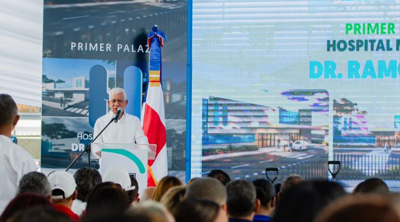 Ricardo de los Santos destaca obras del Gobierno en Sánchez Ramírez y anuncia plan de Vivienda Feliz Ricardo de los Santos destaca obras del Gobierno en Sánchez Ramírez y anuncia plan de Vivienda Feliz