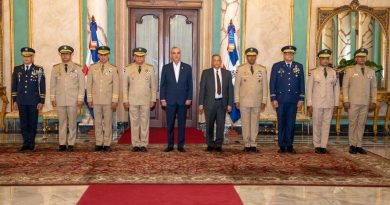 Abinader juramenta nuevos comandantes militares y director de la Policía Nacional