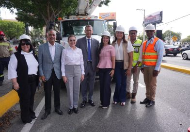 Autoridades inician retiro y reorganización de cableado en desuso en el DN