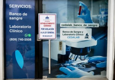 Salud Pública clausura un banco de sangre que operaba sin licencia en Villa Duarte Salud Pública clausura un banco de sangre que operaba sin licencia en Villa Duarte
