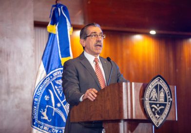UASD recibe a su nueva generación de estudiantes con llamado a construir un mejor futuro UASD recibe a su nueva generación de estudiantes con llamado a construir un mejor futuro