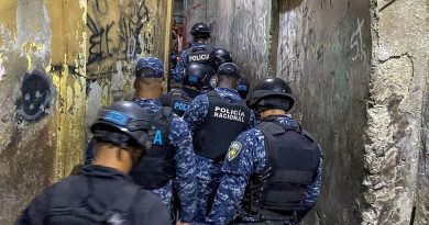 Policía despliega operativos en Espaillat y Hermanas Mirabal y apresa a decenas de personas