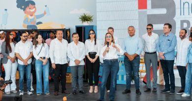 Carolina Mejía destaca impacto de “Plásticos por Útiles Escolares” tras recolectar 16.5 millones de botellitas