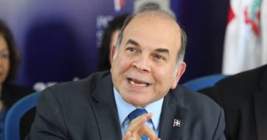 Pelegrín Castillo anuncia iniciativa popular para abordar la crisis haitiana