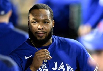 Azulejos se acercan al Comodín tras vencer a Cleveland; Guerrero Jr. responde en el momento clave
