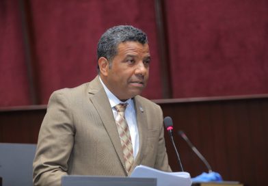 Diputado retira el creole de su proyecto y mantiene enseñanza de inglés y francés como idiomas obligatorios en RD