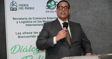 FP exige a Aduanas explicar el destino de 3,900 contenedores enviados en tránsito hacia Haití