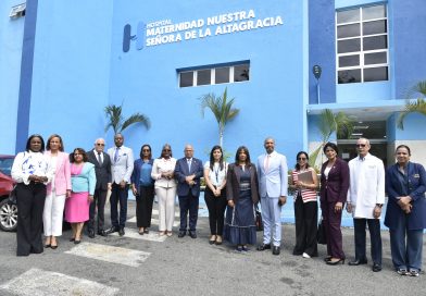 Diputados visitan Maternidad La Altagracia donde fallecieron 17 bebés para «fiscalizar»