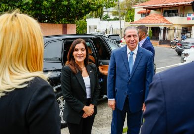 Embajadora de EE. UU. en RD visita a Francisco Javier y destacan fortalecimiento del diálogo bilateral