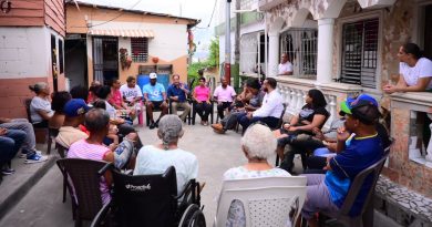Abel Martínez afianza su proyecto presidencial con encuentros “Un café con Abel”