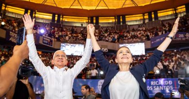 Carolina Mejía designa a Ricardo de los Santos como jefe de su campaña presidencial