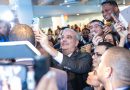 Abinader anuncia 300 becas para jóvenes dominicanos residentes en Nueva York