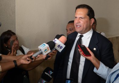 MP pide enviar a juicio a exfiscal acusado de recibir US$10,000 de soborno MP pide enviar a juicio a exfiscal acusado de recibir US$10,000 de soborno