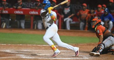 Tellache, Lavastida y Peguero se integran a los entrenamientos del Licey
