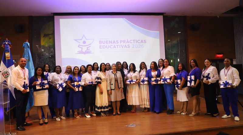 Inafocam reconoce a 20 docentes por sus buenas prácticas educativas
