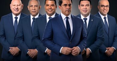 Cinco senadores anuncian respaldo a proyecto presidencial de David Collado