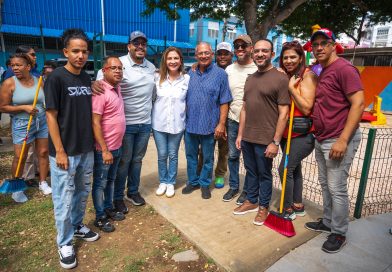 Alcaldía del Distrito Nacional lleva programa “Yo Barro mi Frente” al sector 30 de Mayo Alcaldía del Distrito Nacional lleva programa “Yo Barro mi Frente” al sector 30 de Mayo