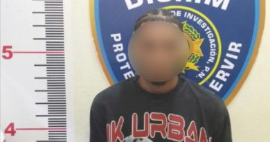 Policía apresa a “El Plátano” por presuntas amenazas y agresión con machete en La Vega