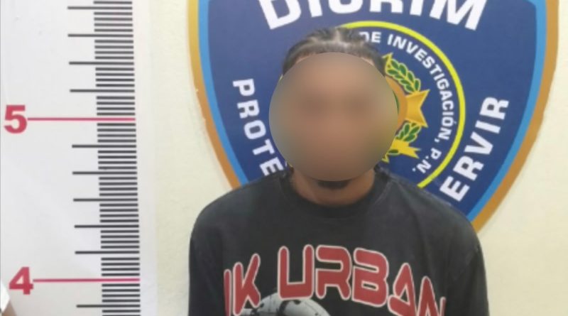 Policía apresa a “El Plátano” por presuntas amenazas y agresión con machete en La Vega Policía apresa a “El Plátano” por presuntas amenazas y agresión con machete en La Vega