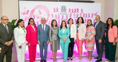 Senado realiza panel “Voces que vencieron” para promover la prevención del cáncer de mama