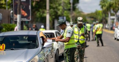 Fiscalizan 15 vehículos piratas en corredores del Distrito Nacional