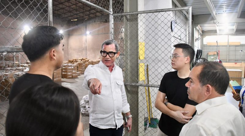 Trabajo paraliza 24 comercios chinos por riesgo de seguridad de empleados Trabajo paraliza 24 comercios chinos por riesgo de seguridad de empleados