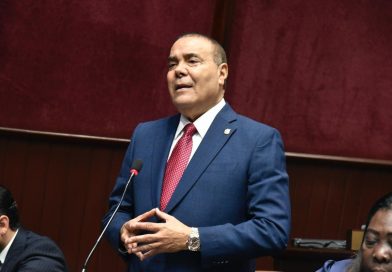 Diputado propone reducir 30 % los intereses de tarjetas de crédito y fijar tope anual de 45 %
