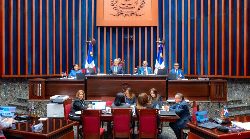 Senado aprueba resoluciones para obras viales, centros de salud y seguridad ciudadana